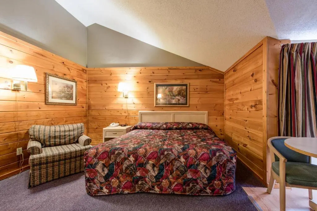 Green Valley Motel