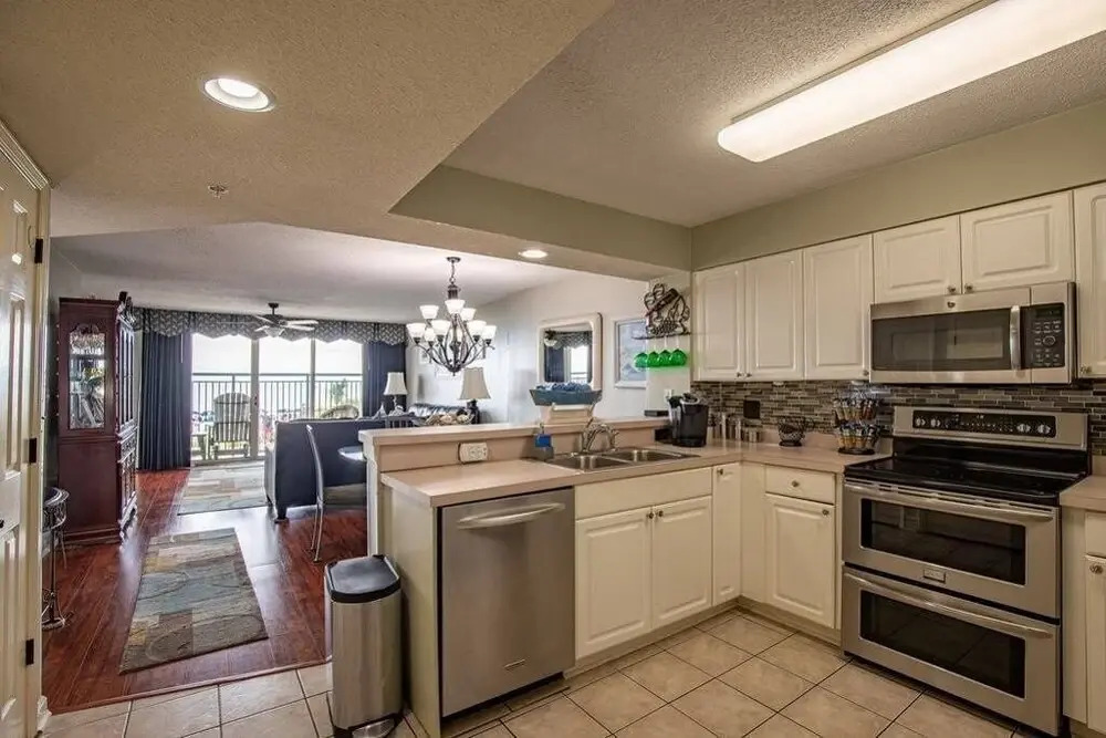 Windy Hill Dunes 104 3 Bedroom Condo by RedAwning, North Myrtle Beach
