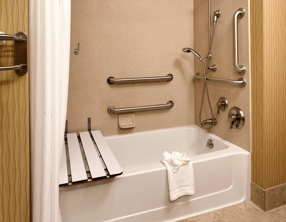 Hampton Inn Omaha/West Dodge Road, Old Mill