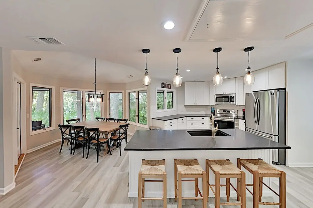 Modern Palmetto Dunes Estate - Steps to Beach! home
