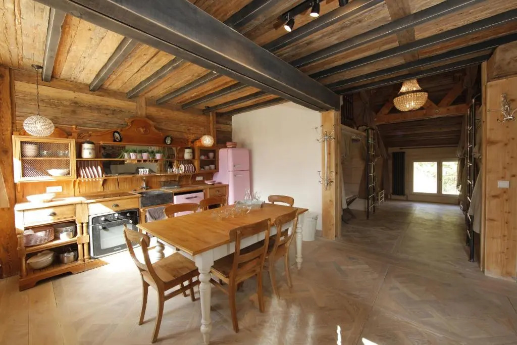 Lappart du chateau des Girards