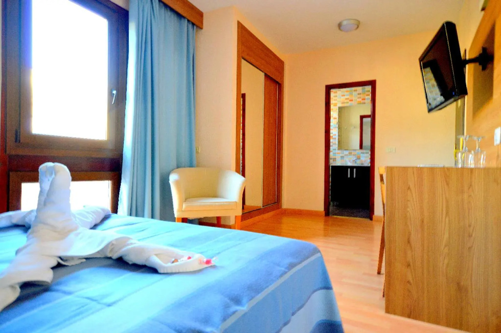 Hotel Adonis Plaza