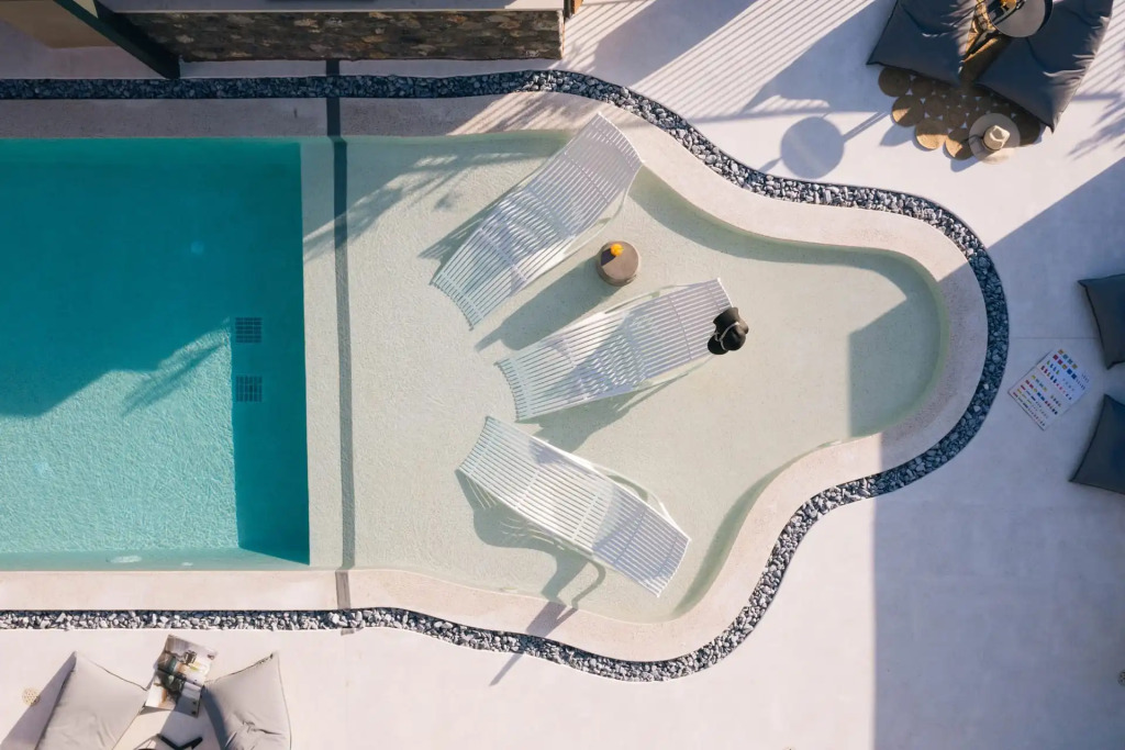 Mirthea Suites