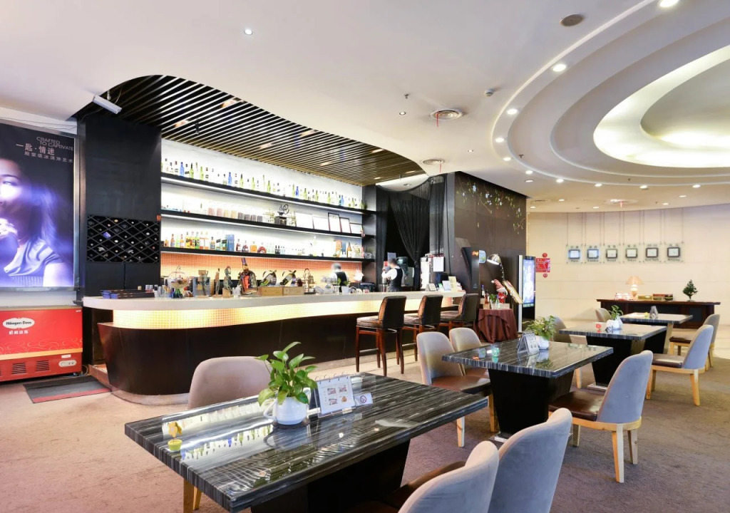 Yashidu Suites Hotel