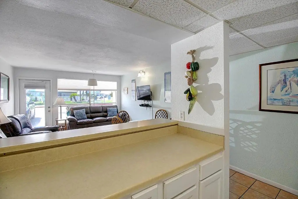 Little Shell Sm152 Condo