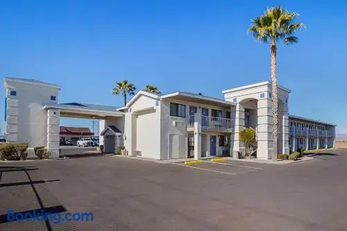 Super 8 Safford