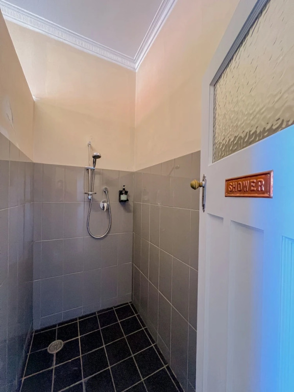 Commercial Hotel Bega