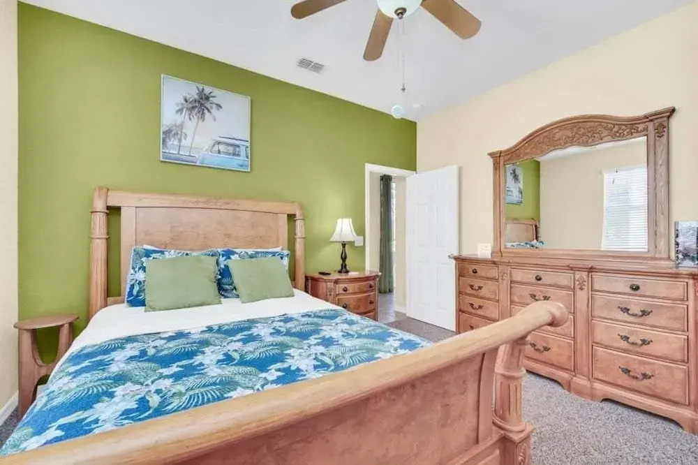 Home In Highlands Reserve! Private Pool 5 Bedroom Home by Redawning