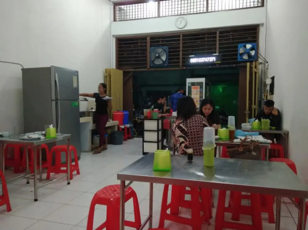 Medan Dazhong Backpackers Hostel