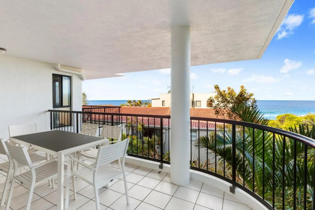 4 Domani Large Townhouse with Ocean Views