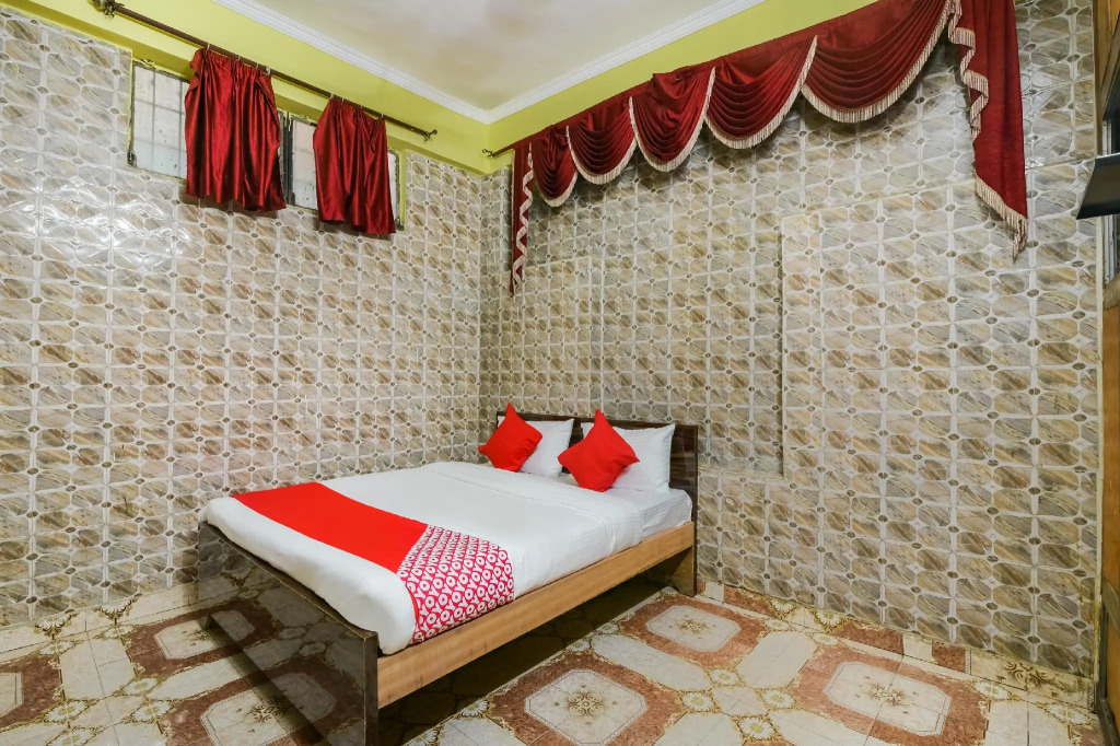 OYO 64984 Hotel Rudransh