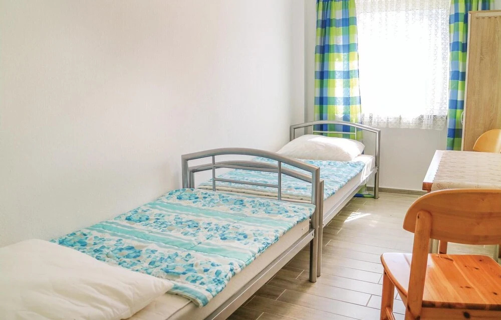 2 Bedroom Awesome Home In Zingst