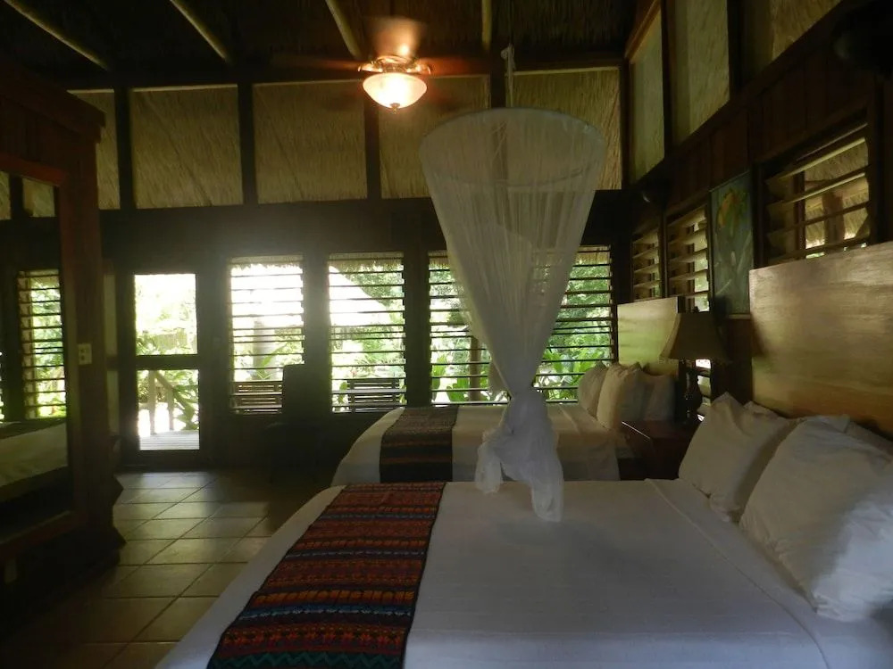 Chan Chich Lodge