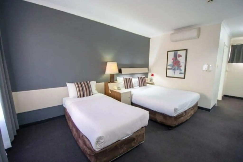 The Midcity Motor Lodge