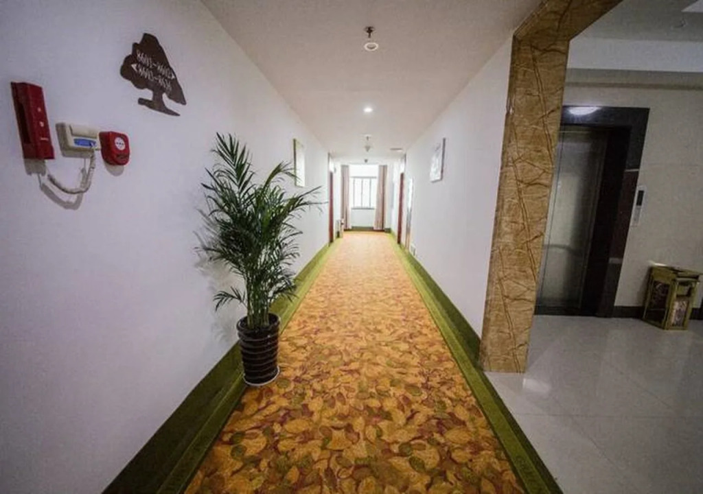 GreenTree Inn Shaoxing Zhuji Railway Station Wangyun West Road Hotel