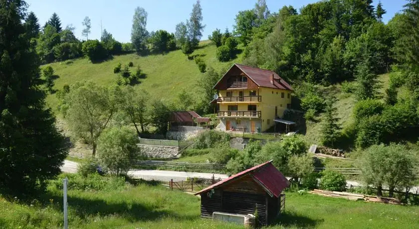 Casa Adina