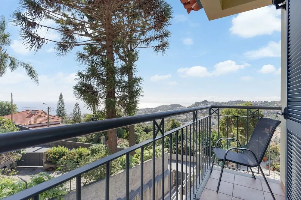 Casa Amarela With Heated Pool & Games Area
