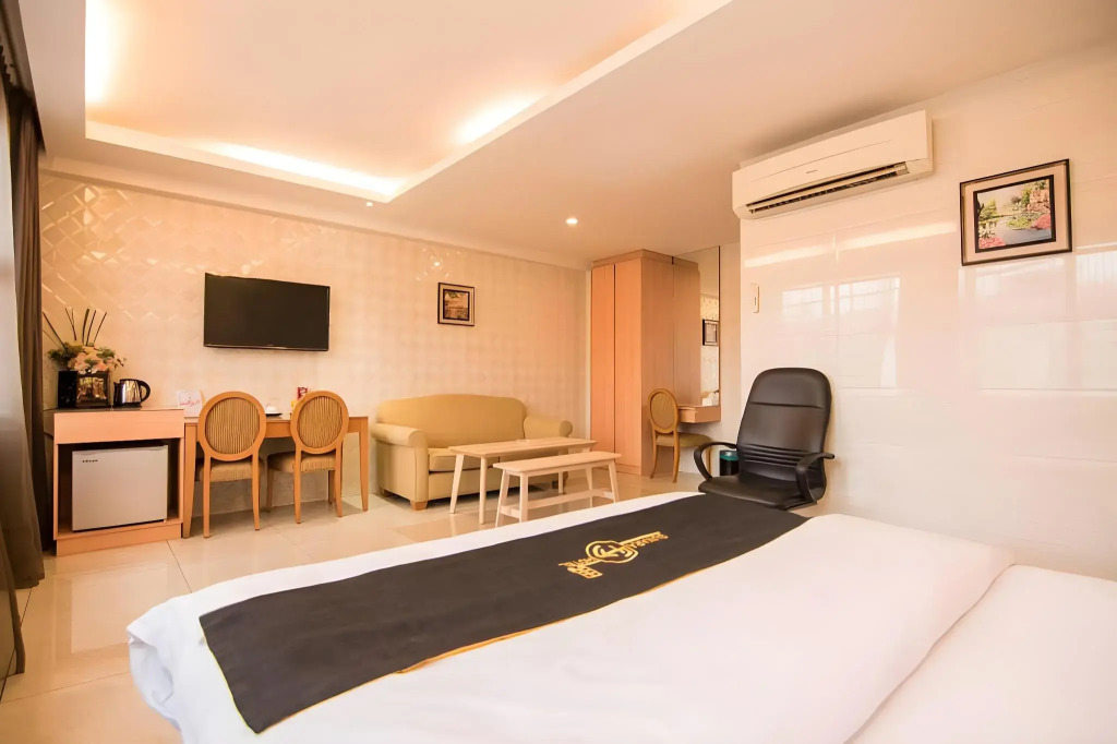 Suwara Hotel Kepong KL