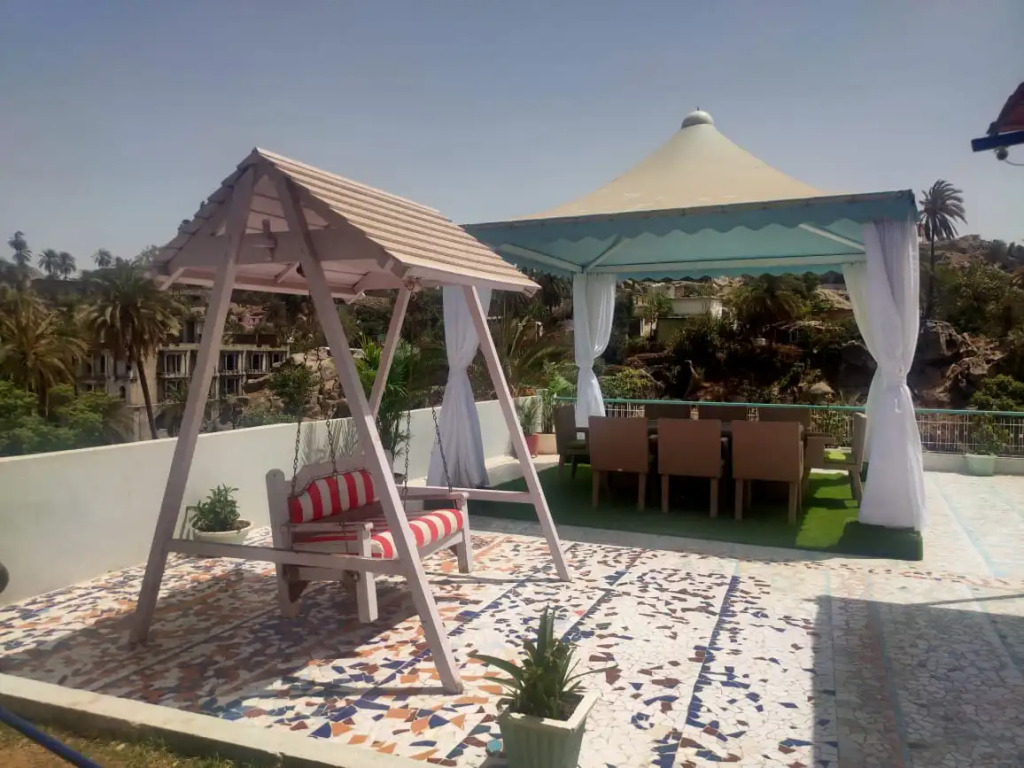 Hotel Karnavati