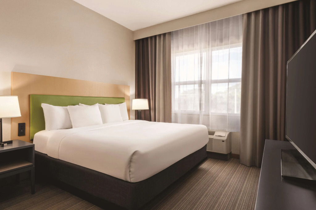 Country Inn & Suites by Radisson, Bradenton-Lakewood-Ranch, FL