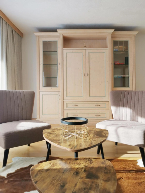 The Seefeld Retreat - Central Family Friendly Chalet - Mountain Views