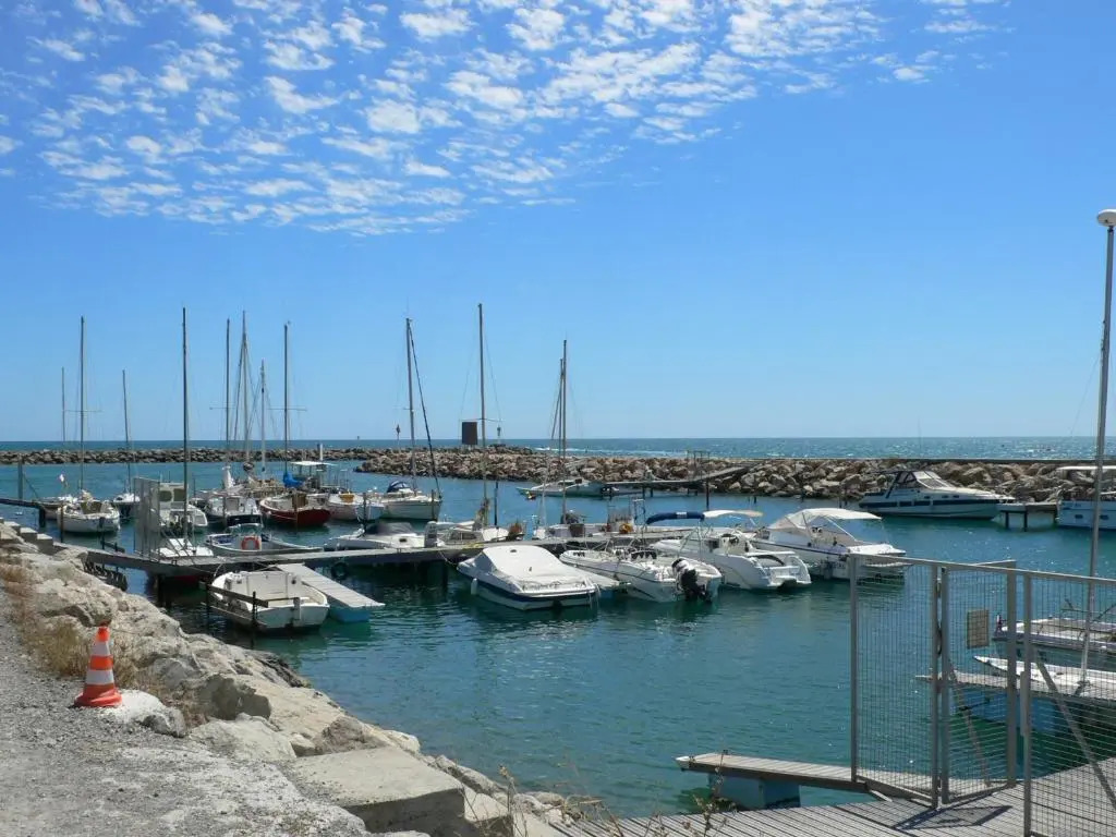 Appartement Sète, 2 pièces, 4 personnes - FR-1-338-351