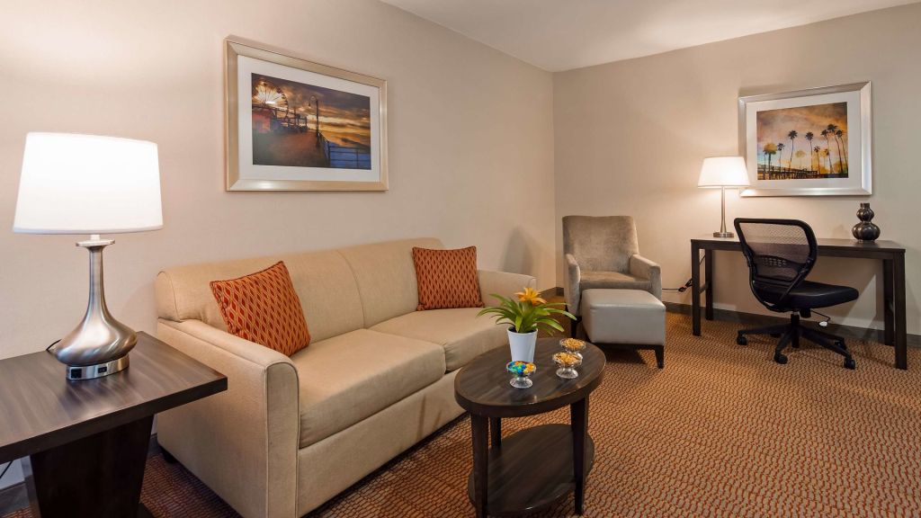 Best Western Royal Palace Inn & Suites