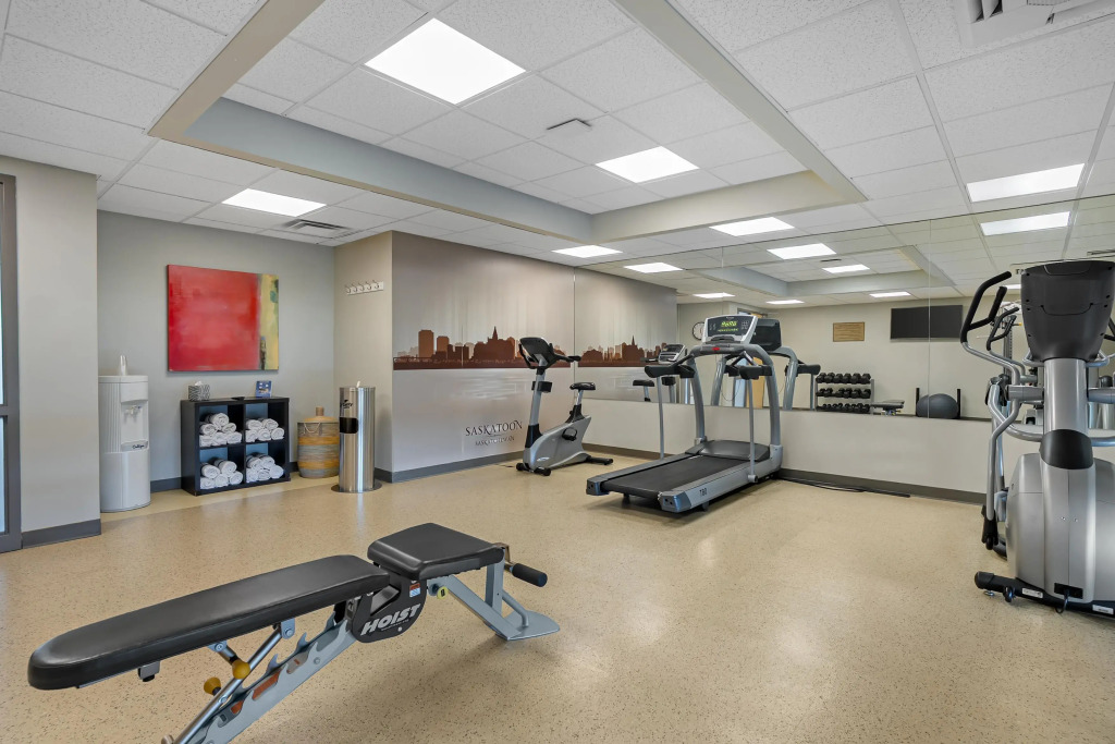 Best Western Plus Airport Inn & Suites