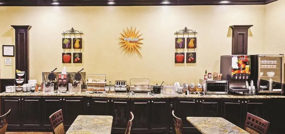 La Quinta by Wyndham DFW Airport West - Bedford