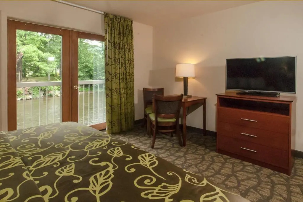 Rivers Edge Motel