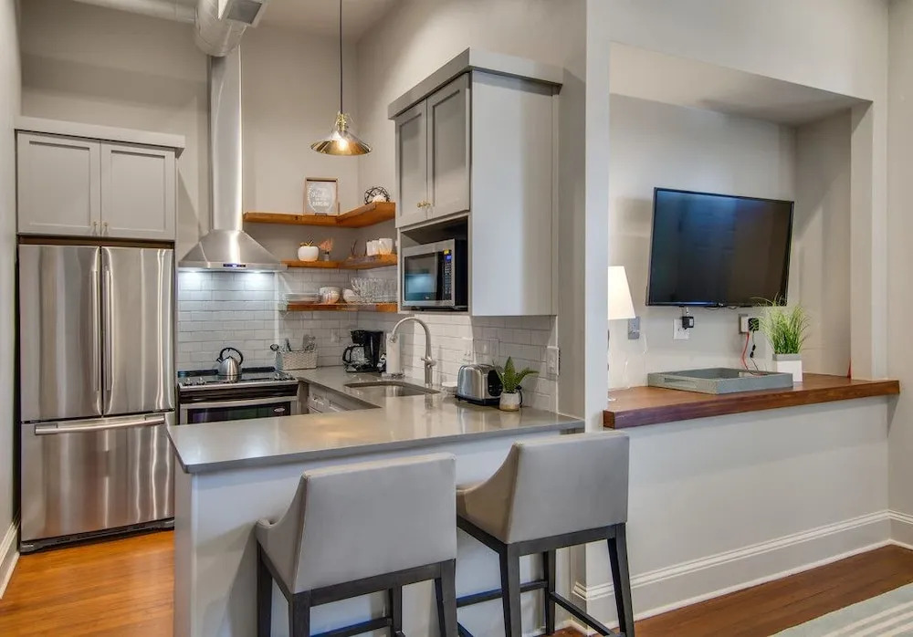 563 King Signature Apartments
