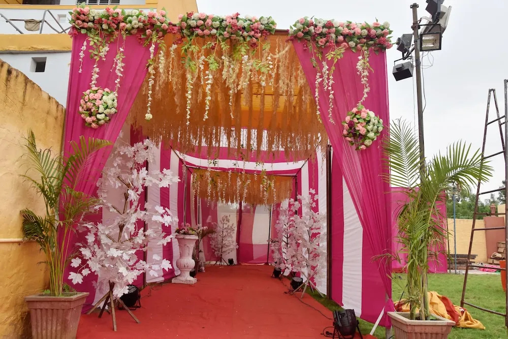 Anand Mahal By Tuma Hotels