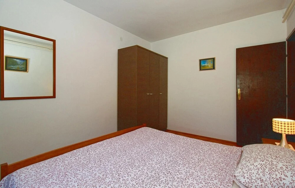Awesome Apartment in Porec With 2 Bedrooms