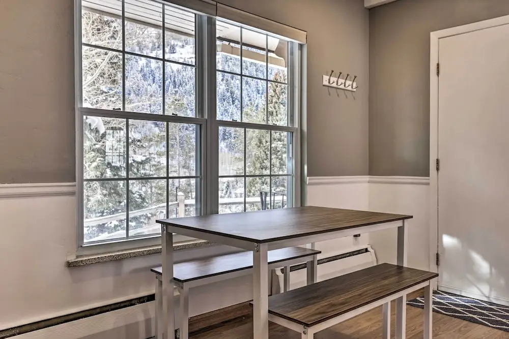 Prime East Vail Condo: Mountain Meets Modern!