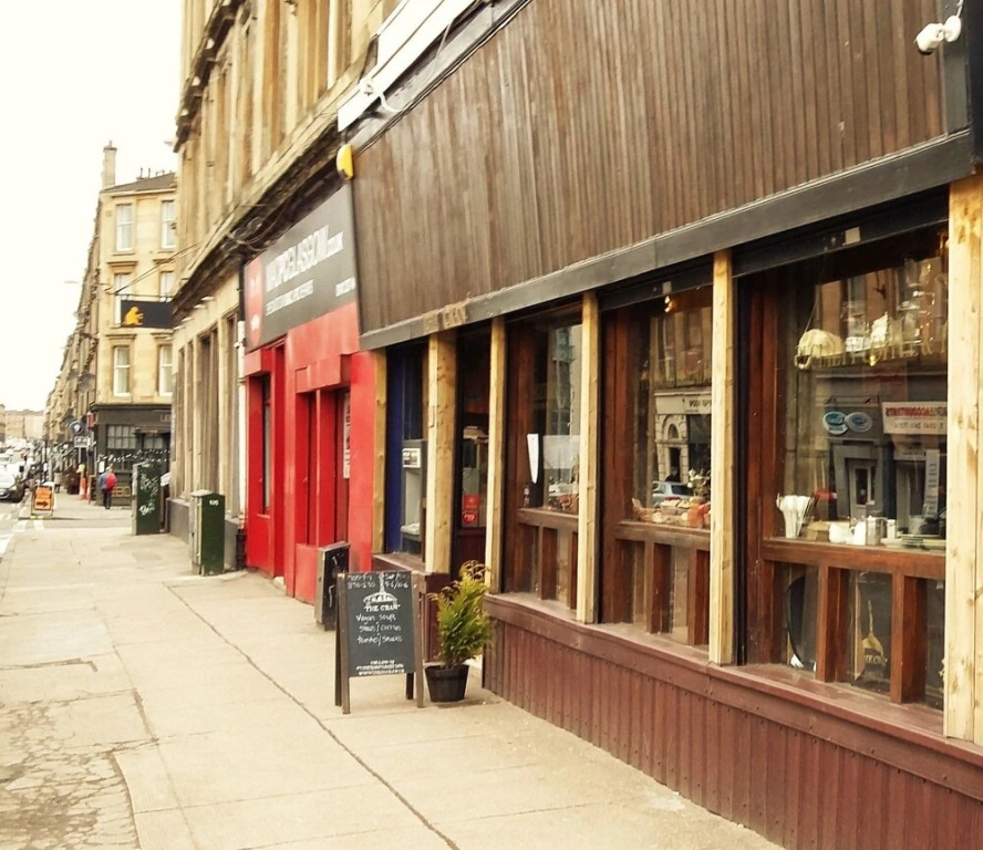 2 Bedroom Character Apartment Finnieston