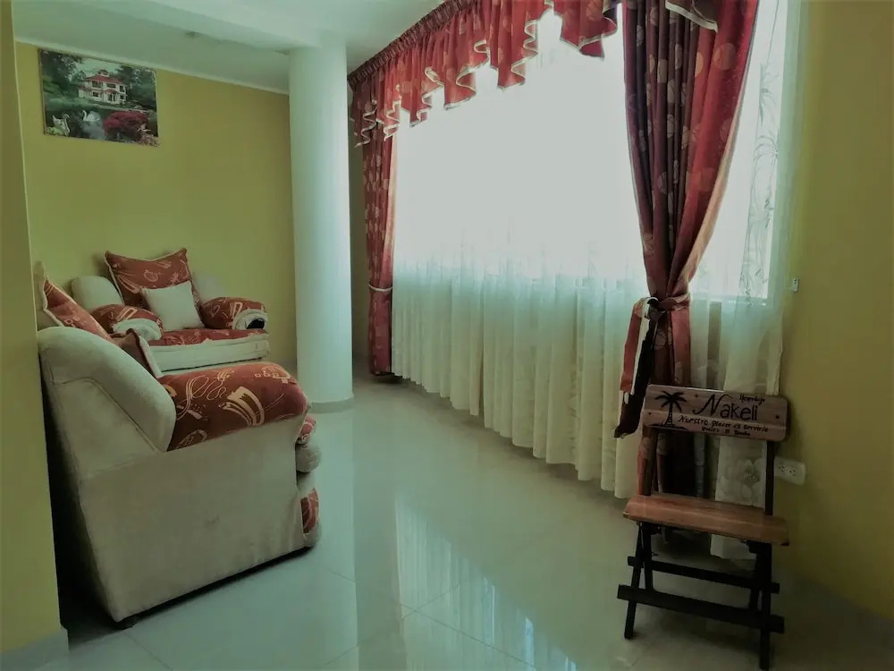 Nakeli Hospedaje
