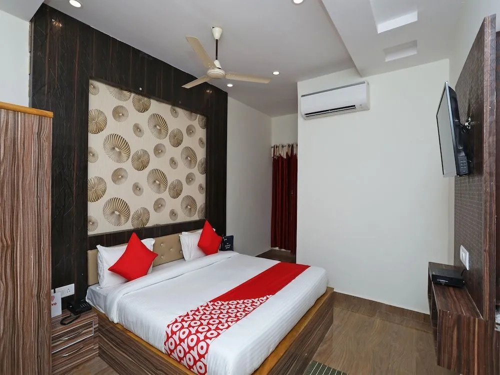 Oyo 19144 Hotel Rainbow