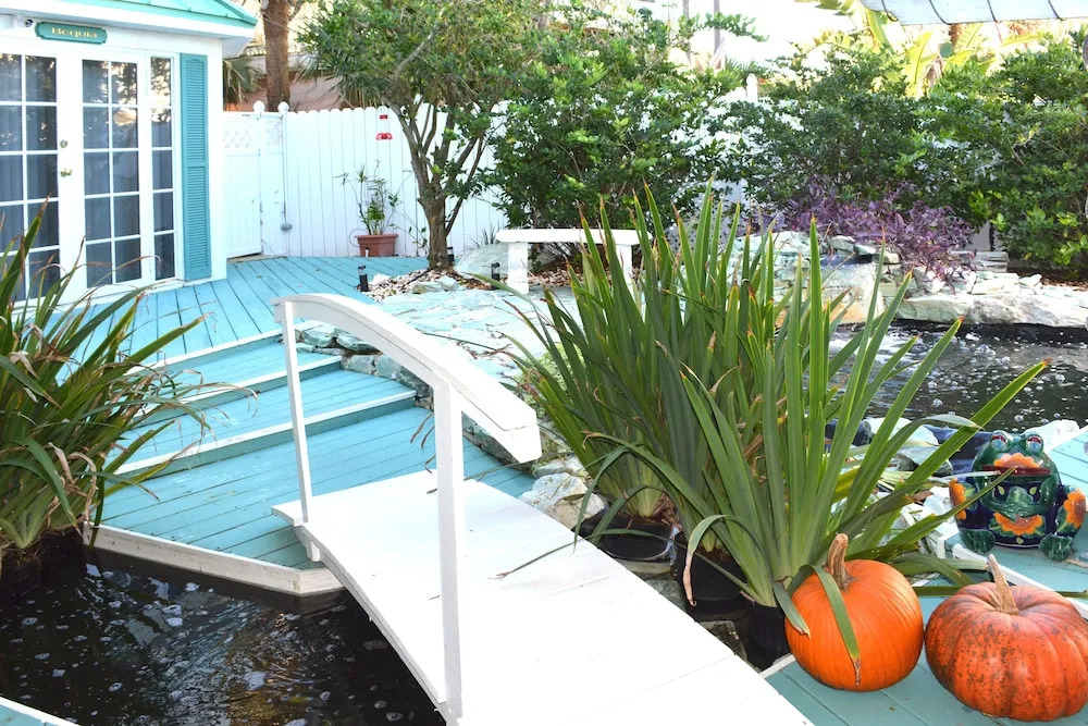 Island Cottage Oceanfront Inn & Spa