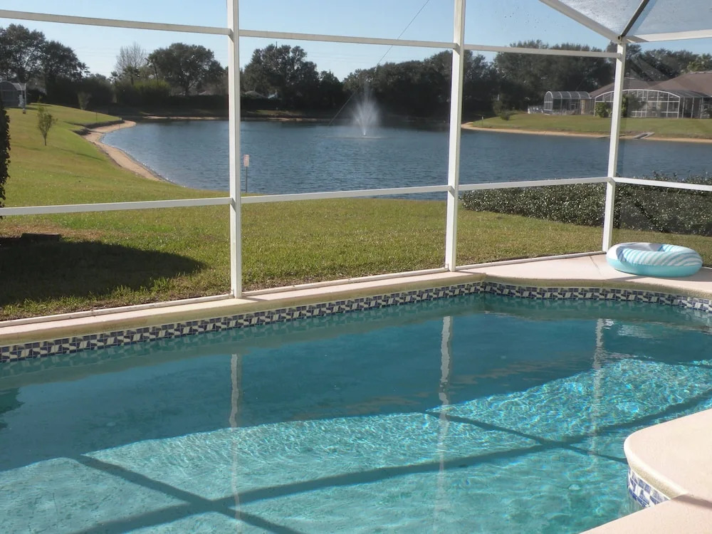 Lake View Villa- 5-bed Sleeps 10- Near Disney