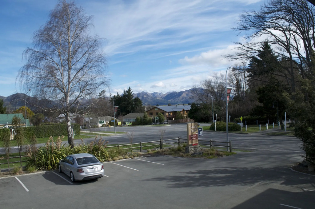 Tussock Peak Lodge