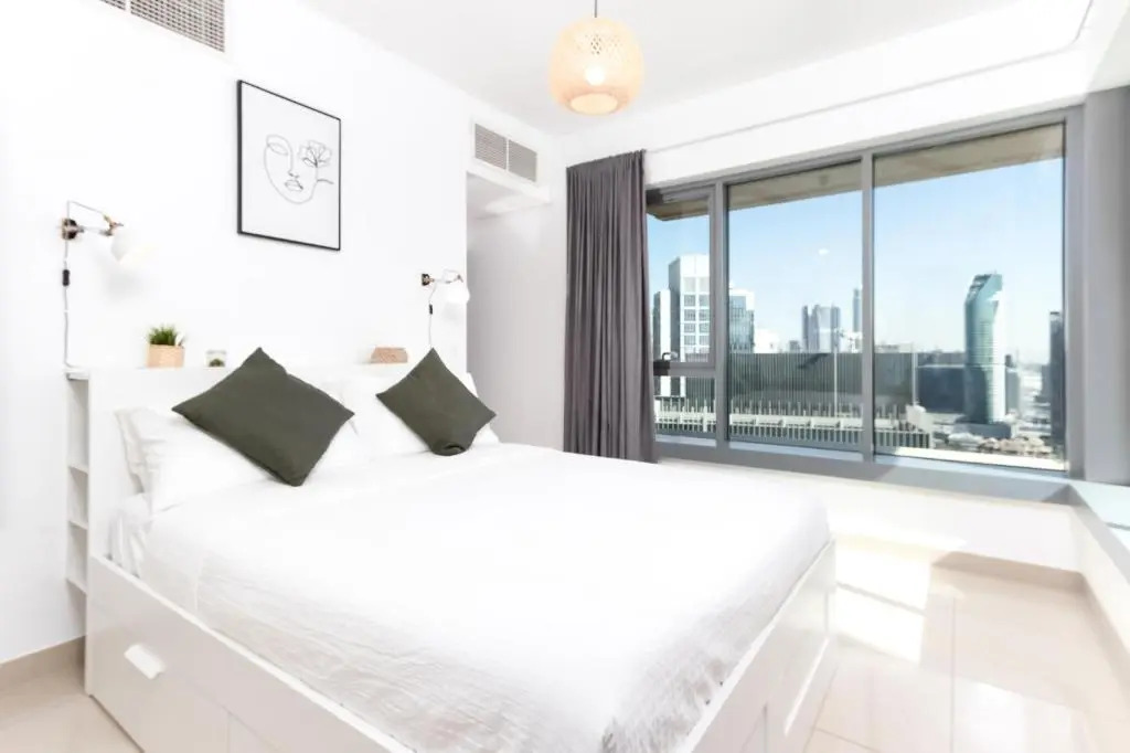 Quintessential Quarters: 29th Fl Views - Walk to Opera, Mall and Burj Khalifa