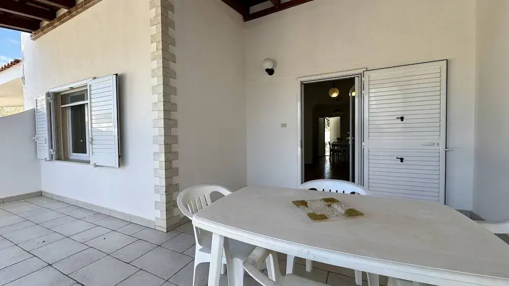 Villetta Marilena Sleeps 7 Torre Suda