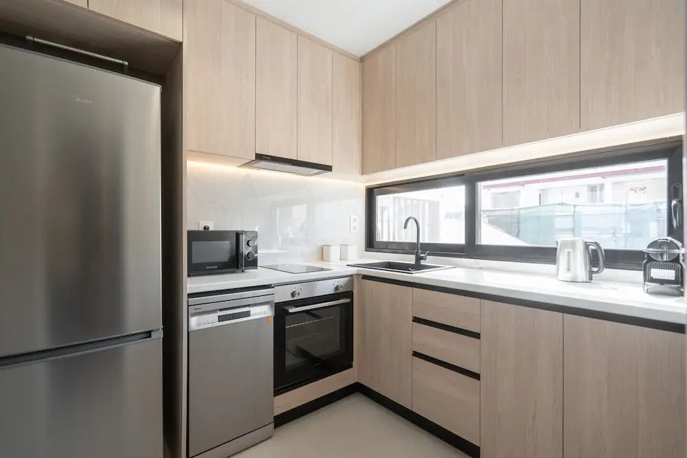 LIV - Deluxe 2BD Apartment in Athens