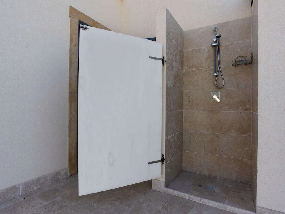 Belvilla by OYO Comfy Villa in Noto With Garden