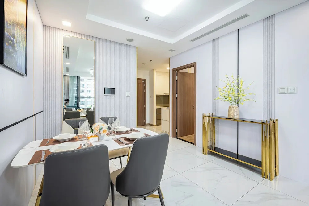 Landmark Apartment in Vinhomes Central Park