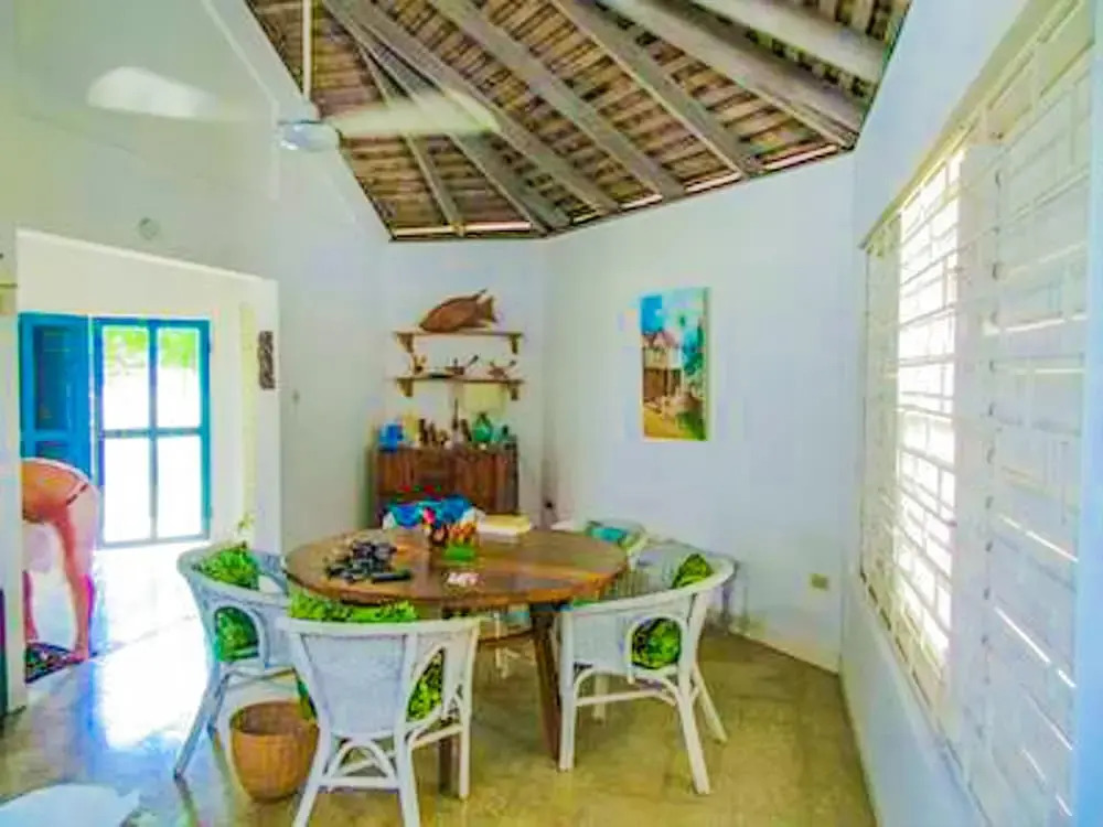 Island Breeze Beach Villa