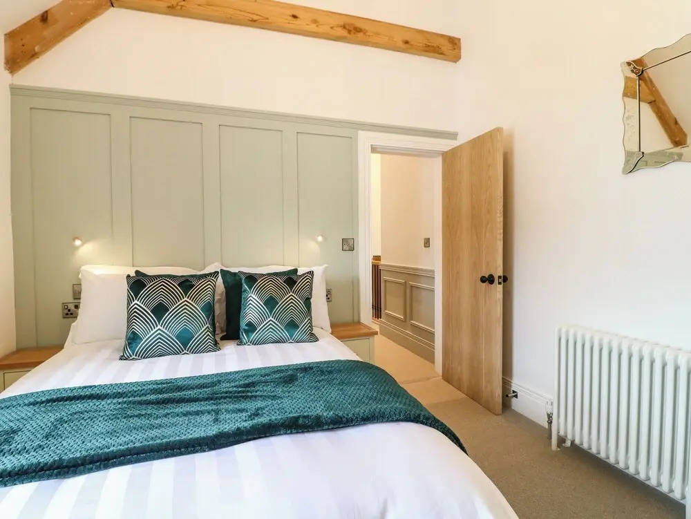 Upper Hurst Farmhouse