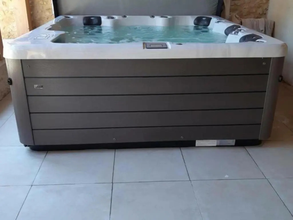 Charmante maison périgourdine avec jacuzzi, 2 chambres près de Monpazier - FR-1-616-180