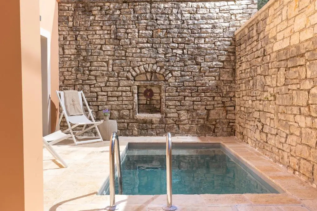 Onore Luxury Suites