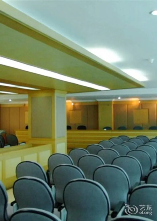 Kunming Jinggu Hotel